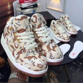 Buy trendy type, ideal for online sales and fashion enthusiasts.