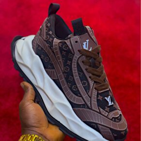 Buy trendy type Sneakers/Sneakers/Loafers