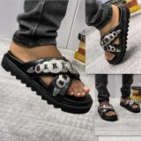 Toga Virilis Western Metal-Detail Slides