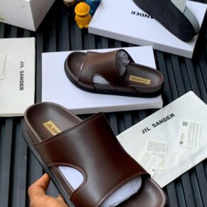 The Jil Sander Sculpted Arched Leather Slide