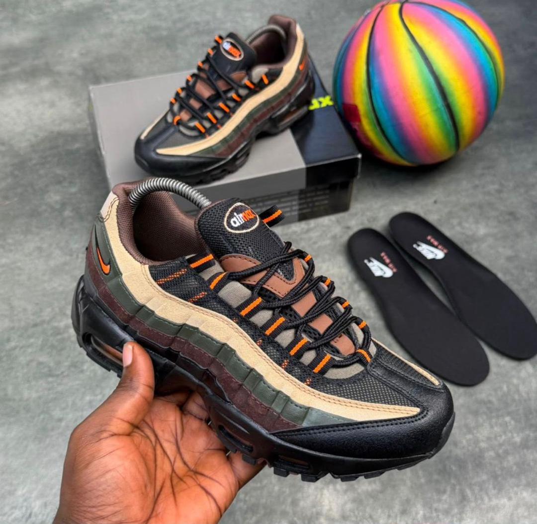 Max 95 Essential (Earth Tones / Orange)